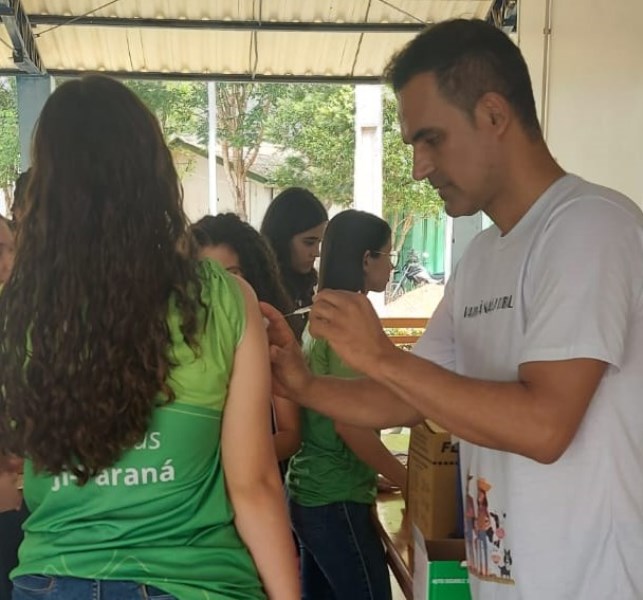 Campus Ji-Paraná realiza ação de atualização de cartão vacinal