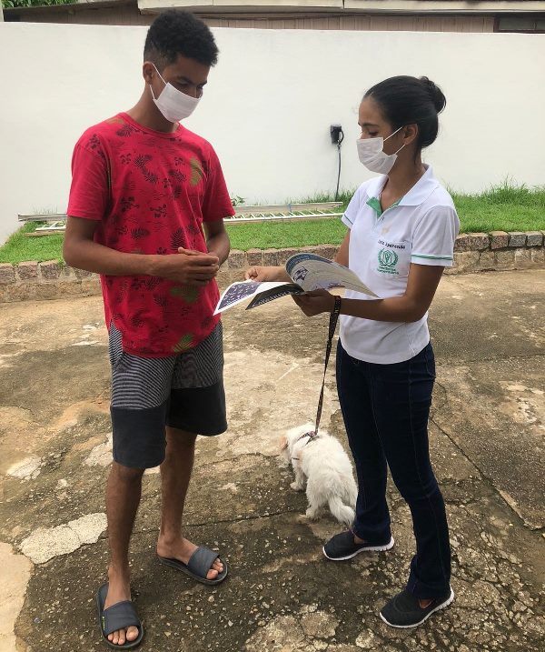 Acadêmicos do Curso de Medicina Veterinária do Campus Jaru participam da campanha municipal de vacinação antirrábica para cães e gatos