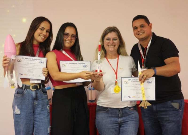 Estudantes do Campus Jaru são vice-campeãs na Mostra Brasileira de Foguetes