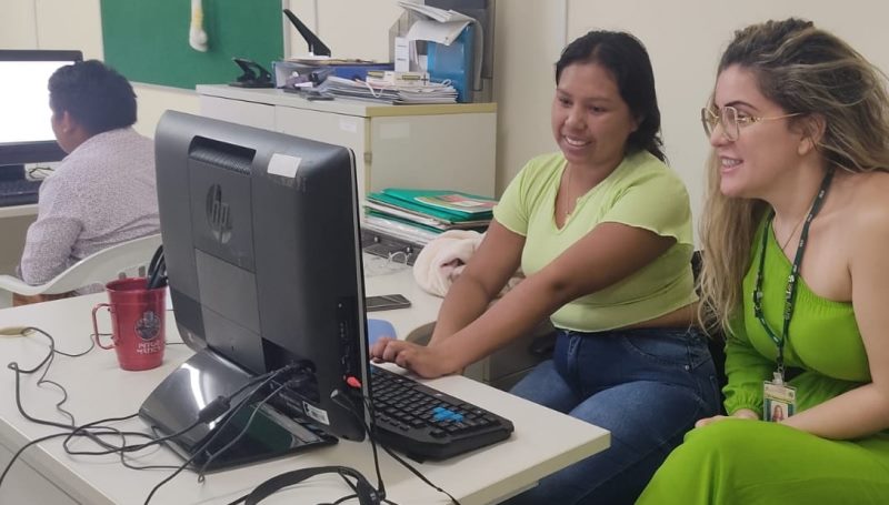 Estudantes indígenas do curso Técnico em Administração subsequente do Campus Ji-Paraná recebem orientações sobre  monitoria e bolsa de auxílio permanência