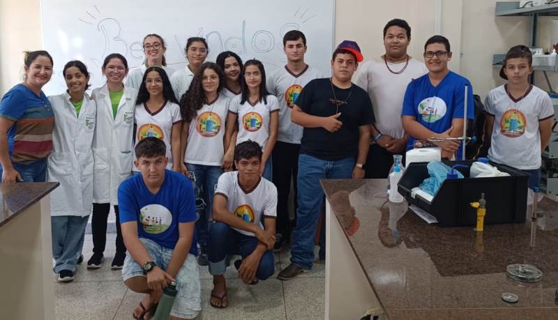 Estudantes da Escola Paulo Freire visitam IFRO dentro de ação do Projeto Você Mais Empreendedor