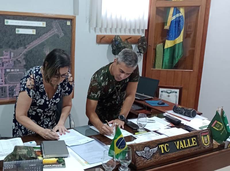 Assinado acordo de cooperação técnica entre o IFRO Guajará-Mirim e o Comando de Fronteia Rondônia