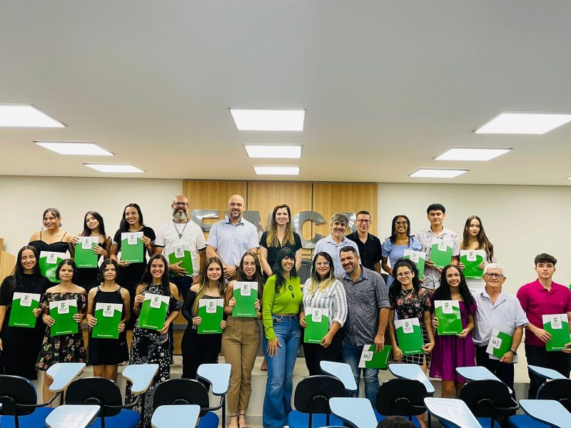 Campus Jaru certifica participantes de curso FIC em Língua Espanhola