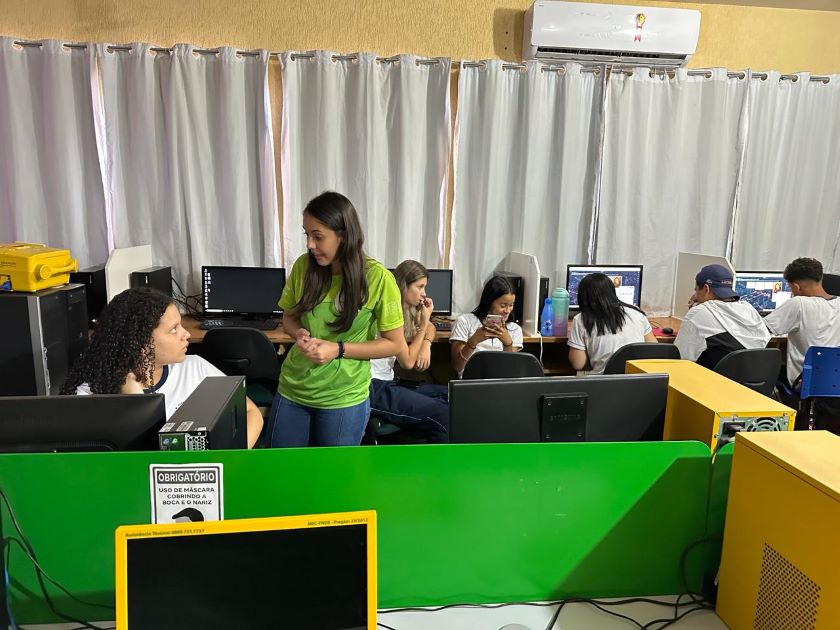 Campus Vilhena inicia Curso de Informática Básica para alunos do ensino médio da Escola Estadual Álvares de Azevedo