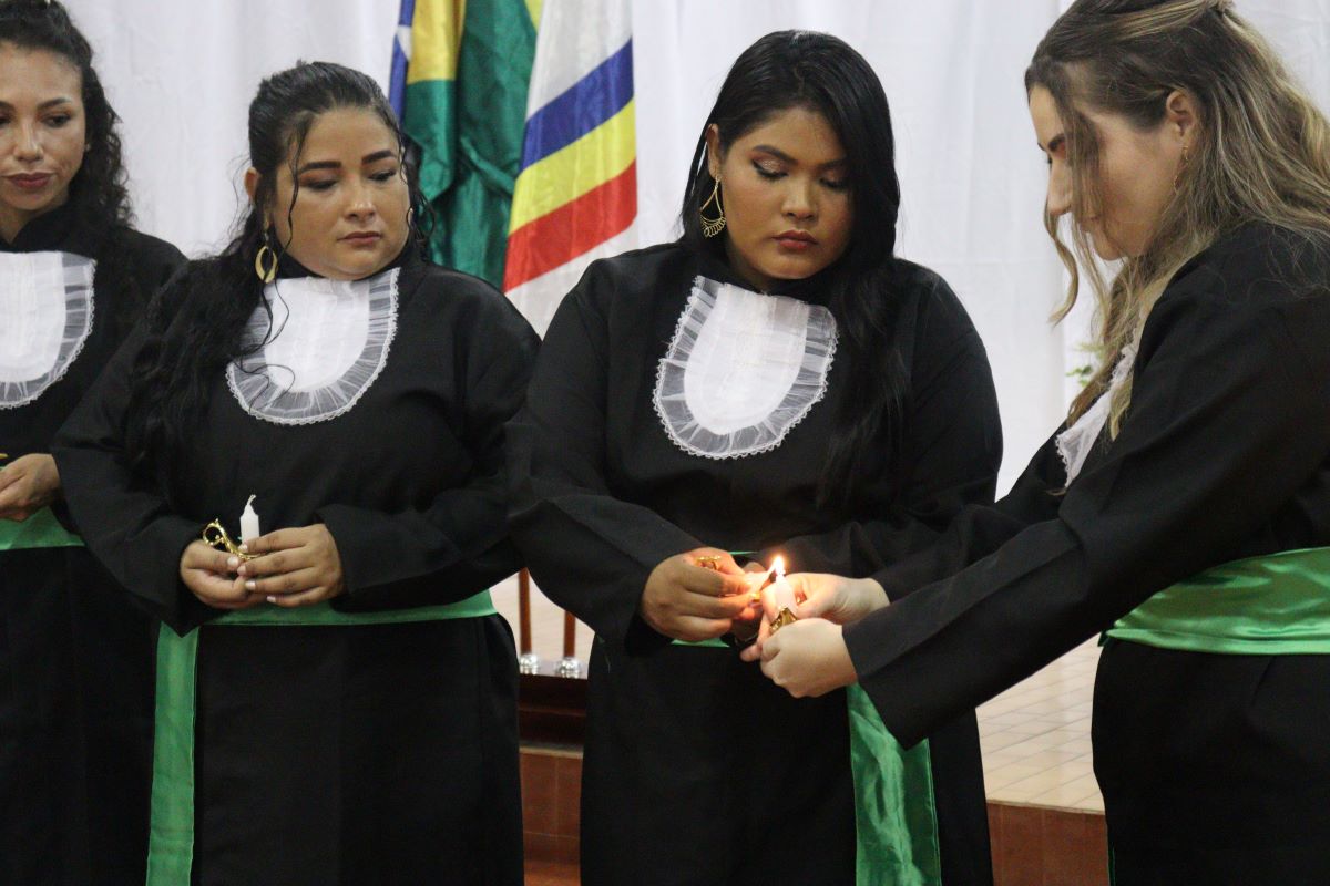 Campus Guajará-Mirim realiza cerimônia de certificação para formandos do curso técnico em Enfermagem