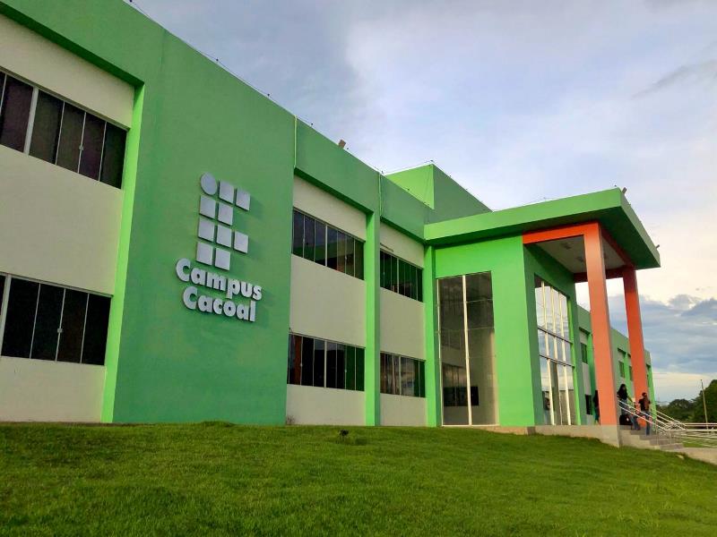 Campus Cacoal faz seleção de professor substituto de Química