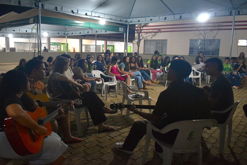 Grupo de Estudos Híspano-Americano do Campus Jaru realiza roda de conversa com convidados nativos de países de língua espanhola