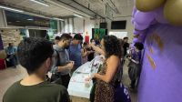 Diretor_do_Calama_visita_exposição_da_Engenharia_Química