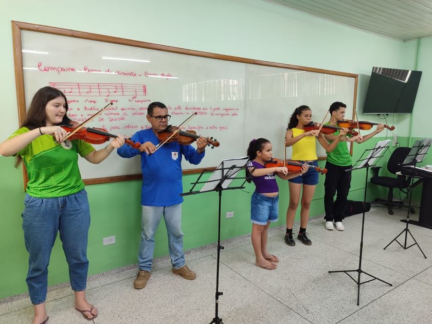 “Integra Arte: Cores, Movimento e Música na Comunidade” do Núcleo de Arte e Cultura do Campus Ji-Paraná inicia envolvendo público interno e externo