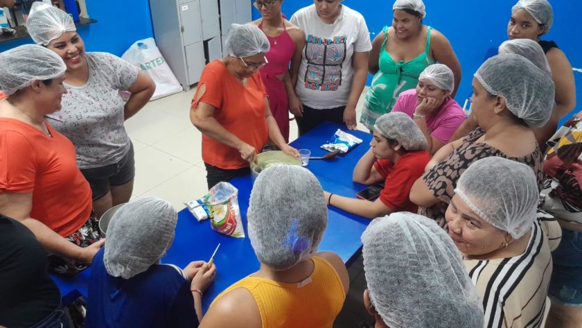 Calama realiza curso de Introdução ao Artesanato e Gestão Administrativa no Residencial Orgulho do Madeira