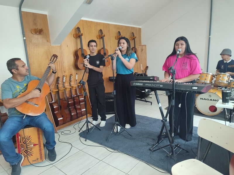 Arte Cores Movimento e Música 2 7
