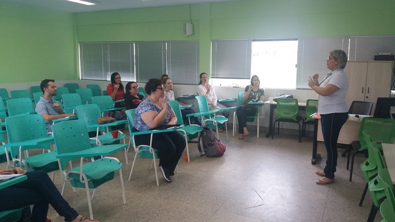 O curso tem como objetivo capacitar os servidores do IFRO para a compreensão dos princípios básicos do funcionamento da Língua Brasileira de Sinais