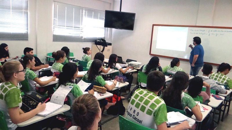 Campus Cacoal lança editais de auxílio estudantil