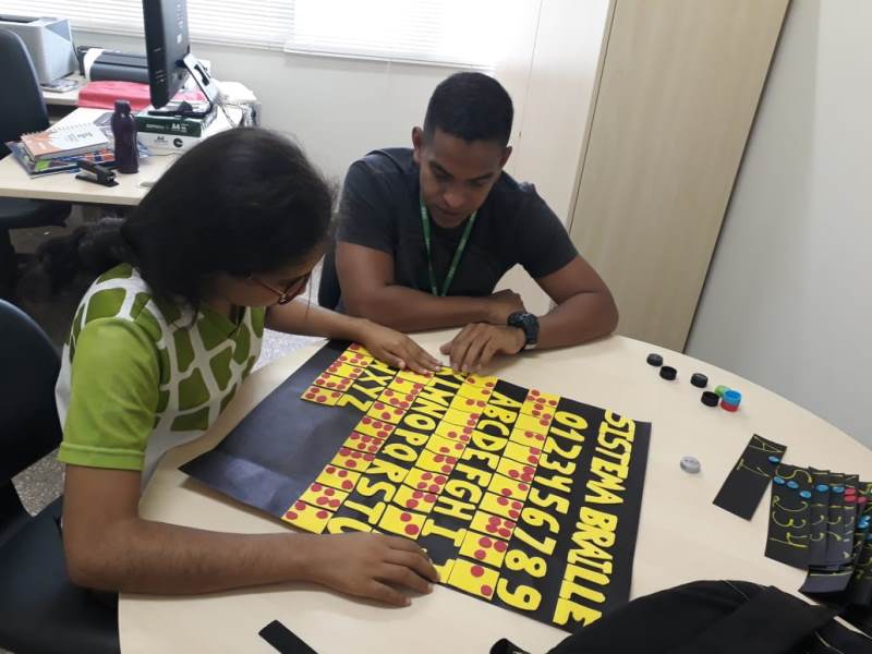 As atividades ocorreram sob a coordenação do revisor de texto Braille Moisés Lima Marques e foram desenvolvidas especialmente para capacitação de profissionais que atuam diretamente com uma estudante do campus que apresenta deficiência visual
