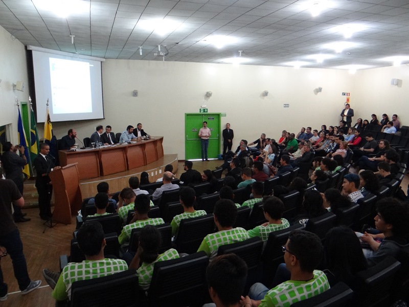 A cerimônia foi realizada no auditório do Campus Porto Velho Zona Norte e contou com a participação de autoridades, servidores e alunos da instituição