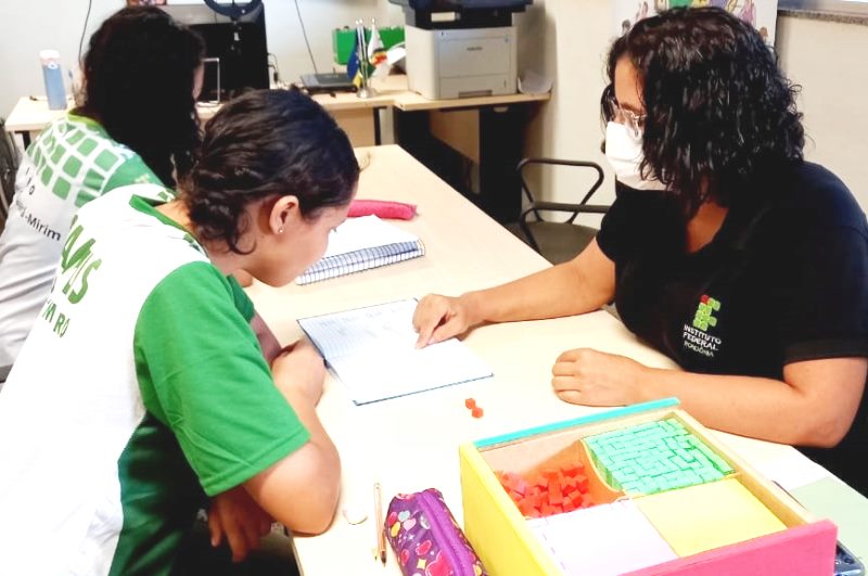 Núcleo de Atendimento às Pessoas com Necessidades Educacionais Específicas é suporte importante aos estudantes em Guajará