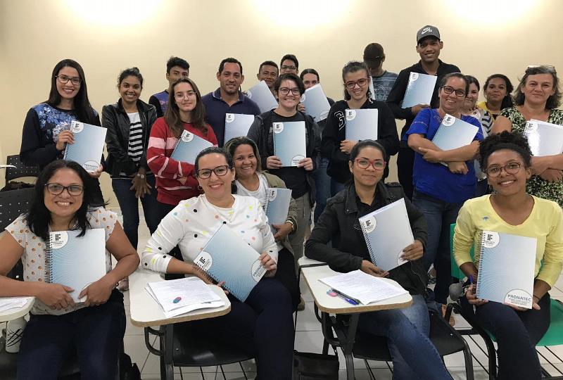 Campus Ji-Paraná conclui cursos FIC de Português e de Matemática