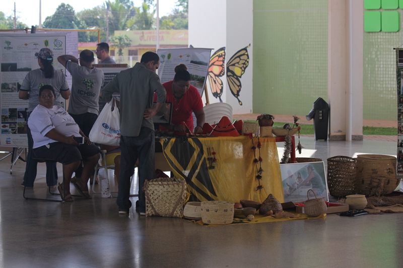 Feira do Empreendedorismo reúne comunidade no Campus Guajará-Mirim
