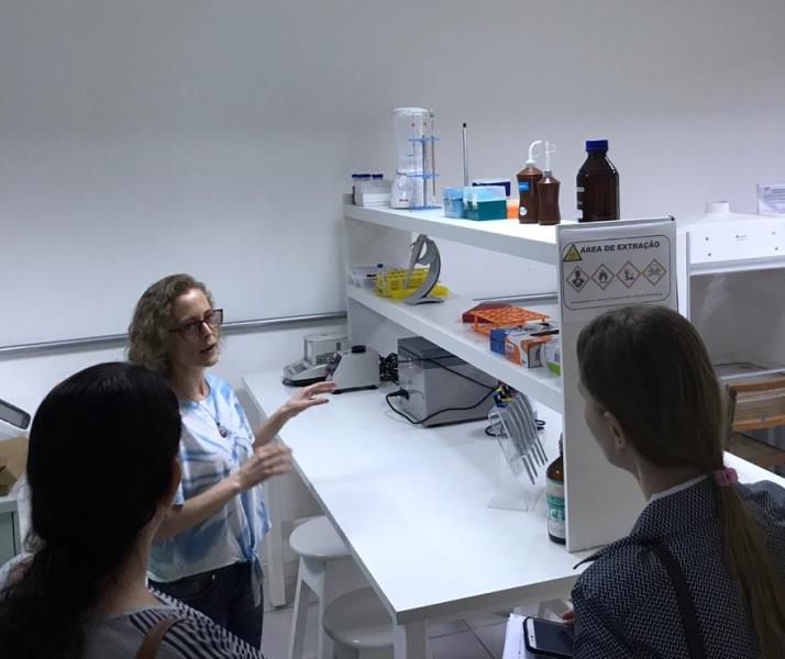 Servidoras do Campus Jaru realizam vista técnica em hospital veterinário da UFAC