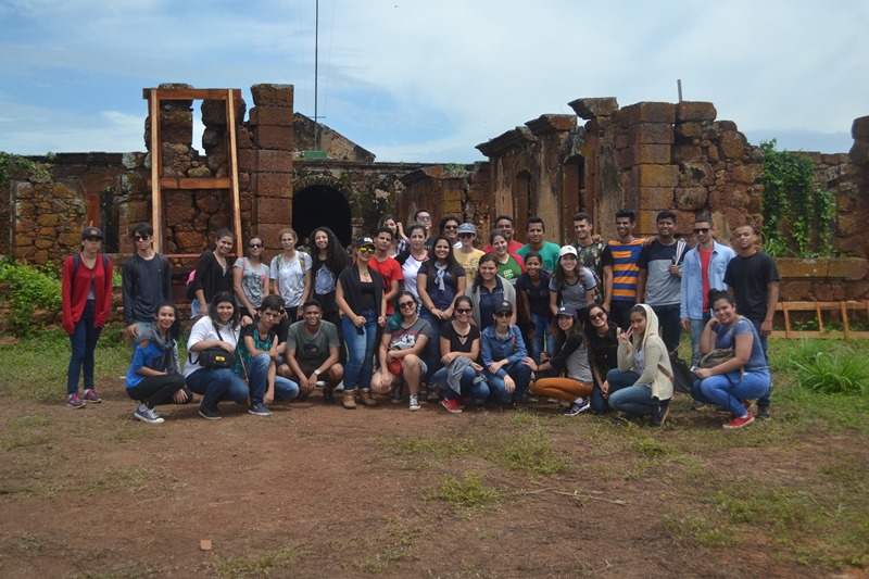 Estudantes de Edificações fazem visita técnica ao Forte Príncipe da Beira