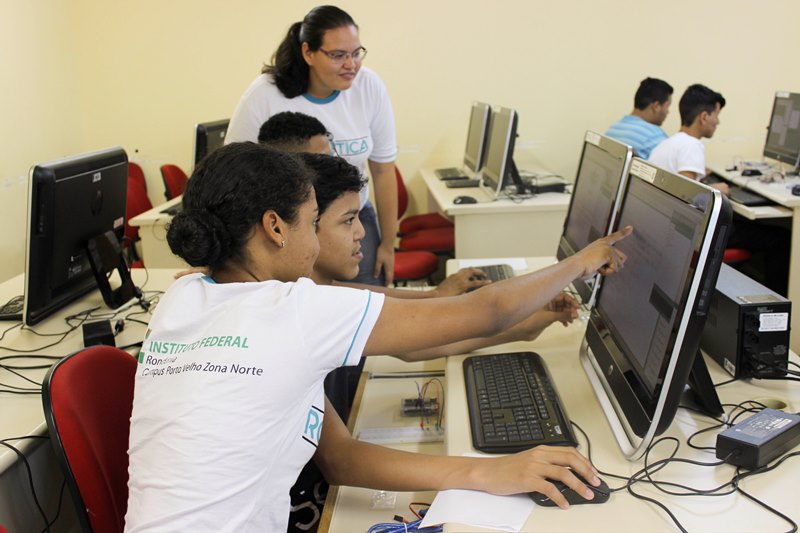 Zona Norte promove oficina de robótica para alunos da comunidade externa