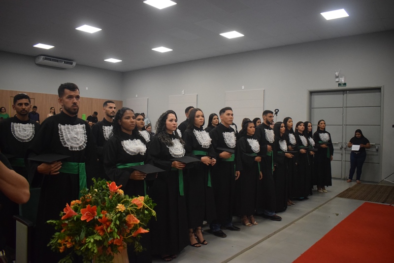 Campus Jaru realiza cerimônia de colação de grau da primeira turma do Curso de Medicina Veterinária