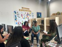 A_aluna_Aline_com_a_Assistente_Elaine_e_o_Supervisor_Márcio