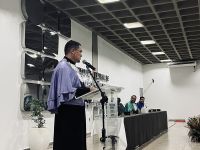 Paraninfo_da_turma_Professor_Cássio_Lus_homenageia_os_formandos