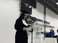 Cláudia_dos_Santos_Beleza_discursa_em_nome_da_turma_