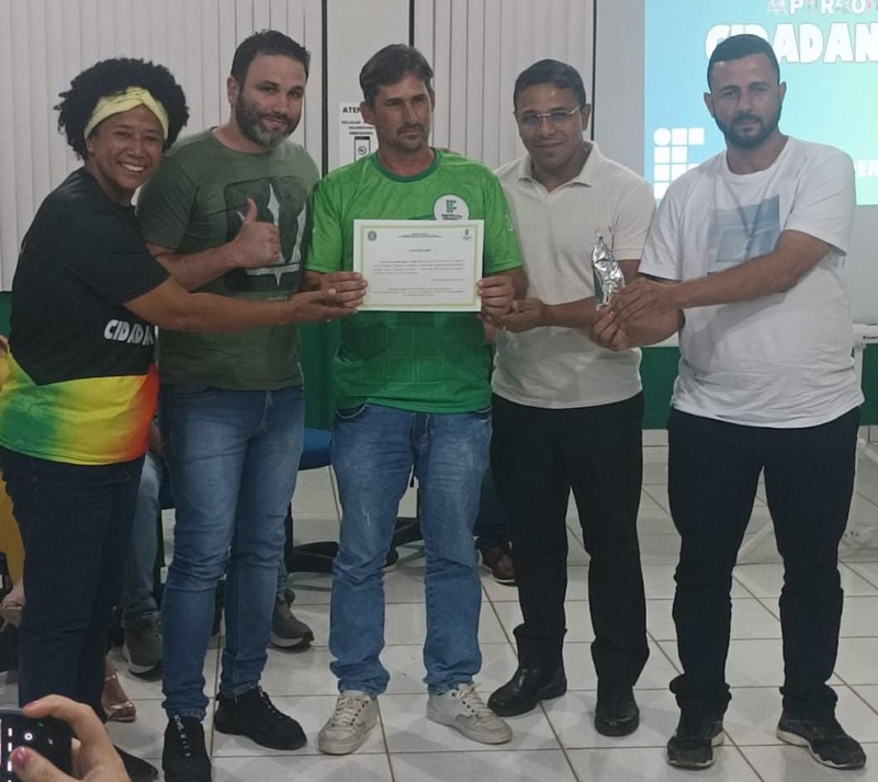 IFRO realiza certificação dos cursos de Assistente em Administração e Designer de Sobrancelhas do programa Cidadania Plena no Polo Buritis
