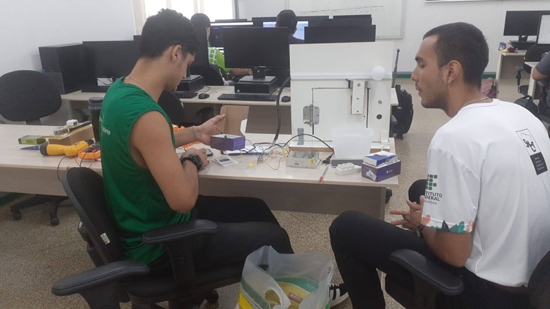 Projeto de automação para reduzir consumo de energia elétrica 4