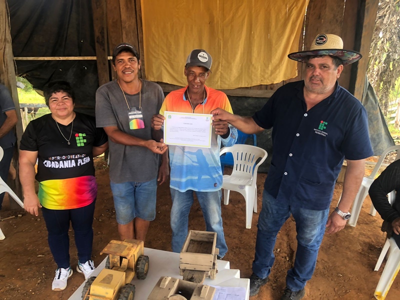 IFRO certifica Operadores de Trator e Máquinas Agrícolas pelo Projeto Cidadania Plena em Machadinho do Oeste