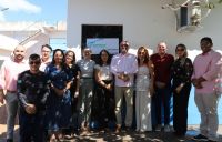 Convidados_na_frente_do_polo