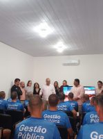 Momento_de_bate_papo_com_o_secretário_e_demais_envolvidos_na_parceria
