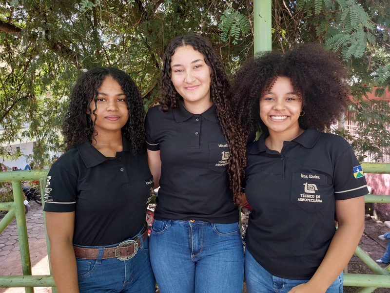 Alunas integrantes de projeto de ensino do Campus Colorado seguem para a quinta fase da 17ª Olimpíada Nacional em História do Brasil