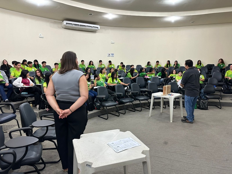 Projeto de Nivelamento de matemática atende alunos de cursos técnicos em Vilhena