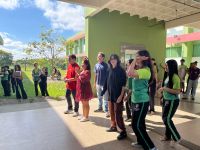 Alunos_reunidos_para_a_dança