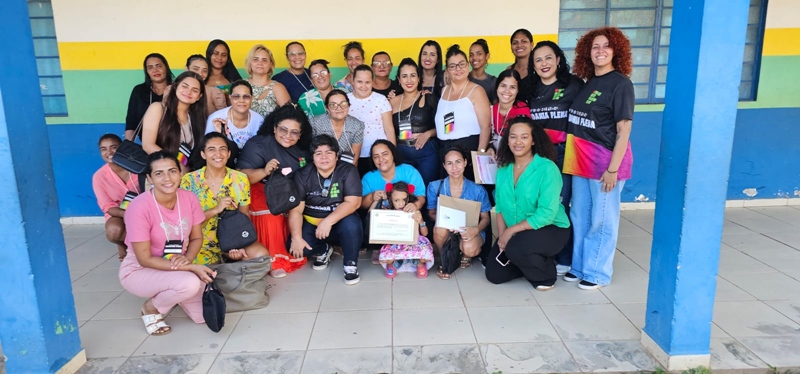 Em Candeias do Jamari, IFRO certifica alunas do curso de Designer de Sobrancelhas pelo Projeto Cidadania Plena