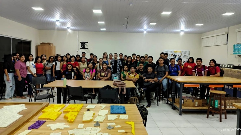 Estudantes indígenas da UNIR fazem visita ao projeto de impressão 3D de Terras Indígenas do IFRO Campus Ji-Paraná