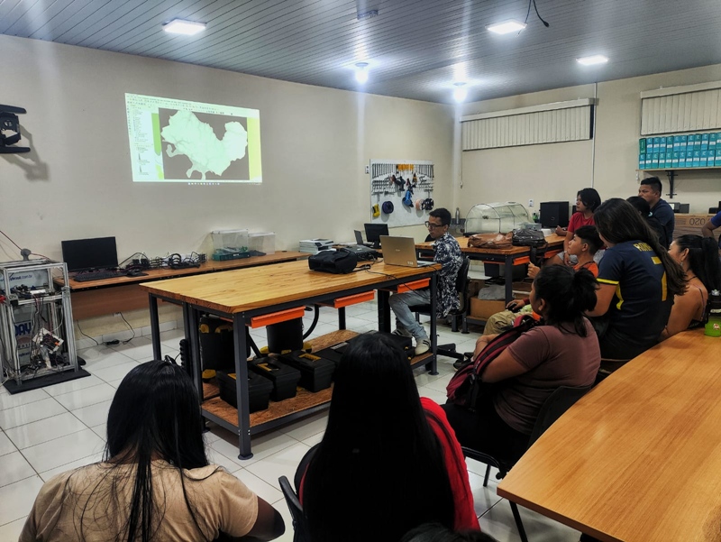 Alunos indígenas da Licenciatura Intercultural da UNIR 04