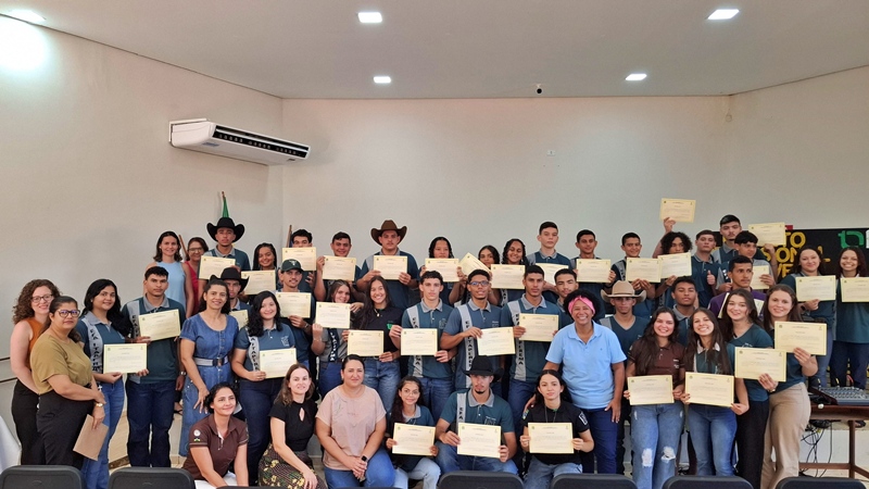 Projeto Casa da Comunidade promove certificação de concluintes do Curso de Auxiliar Administrativo em Ji-Paraná