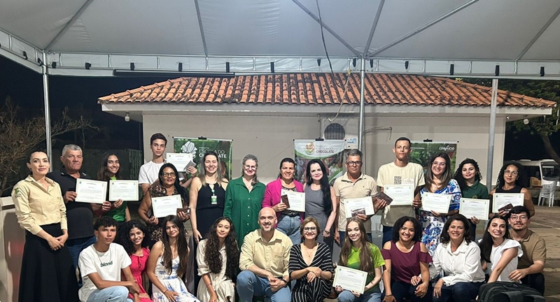 Campus Jaru realiza encerramento do Curso FIC em Tecnologia de Cacau, unindo conhecimento técnico e prática de campo