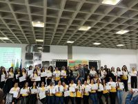 Cuidadoras_e_professores