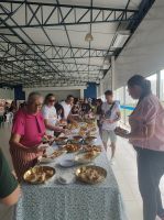 Lanche_variado_e_compartilhar_de_conversas_antes_das_atividades