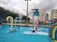 O_banho_de_piscina_também_animou_a_manhã