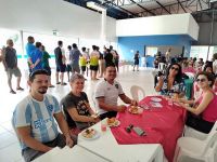 O_bate-papo_durante_o_lanche_agradou_a_todos