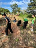 Pessoal_se_multiplicou_no_plantio