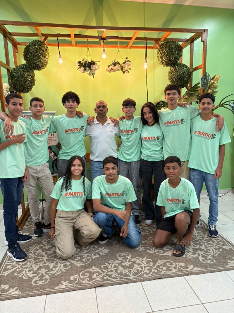 Primeira turma do Partiu IF recebe certificação no Campus Ji-Paraná