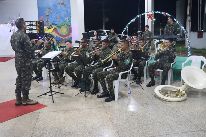 Campus Guajará-Mirim realiza III Sarau Natalino