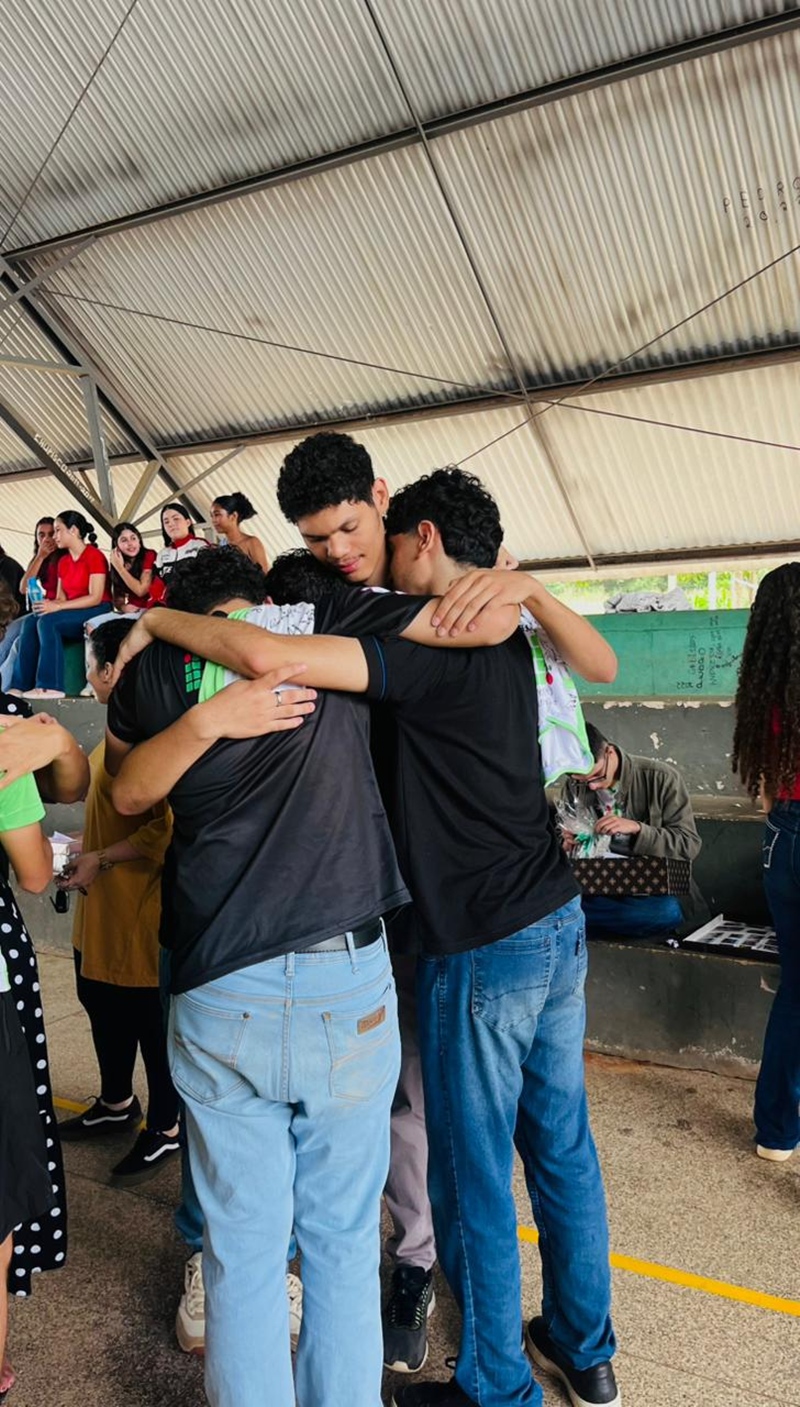 Formandos dos Cursos Técnicos em Alimentos, Informática e Agropecuária participam da tradicional Aula da Saudade em Ariquemes